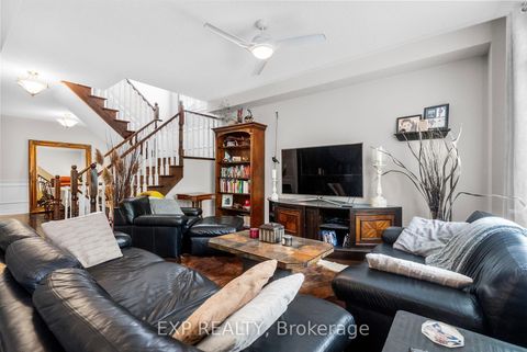 Photo 4 at 24 - 450 Worthington Avenue, Oak Ridges Lake Wilcox, Richmond Hill