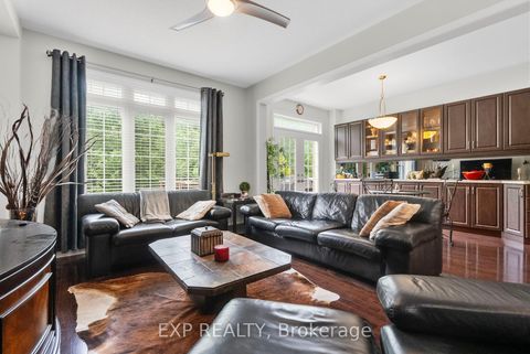 Photo 5 at 24 - 450 Worthington Avenue, Oak Ridges Lake Wilcox, Richmond Hill