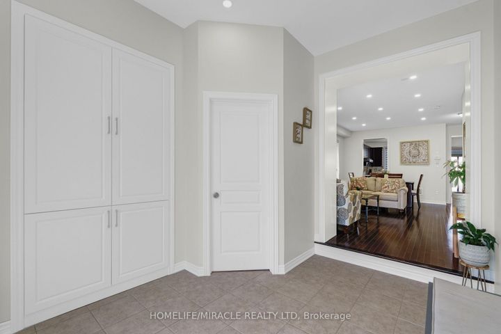 Photo 4 at 26 Fitzgibson Street, Credit Valley, Brampton