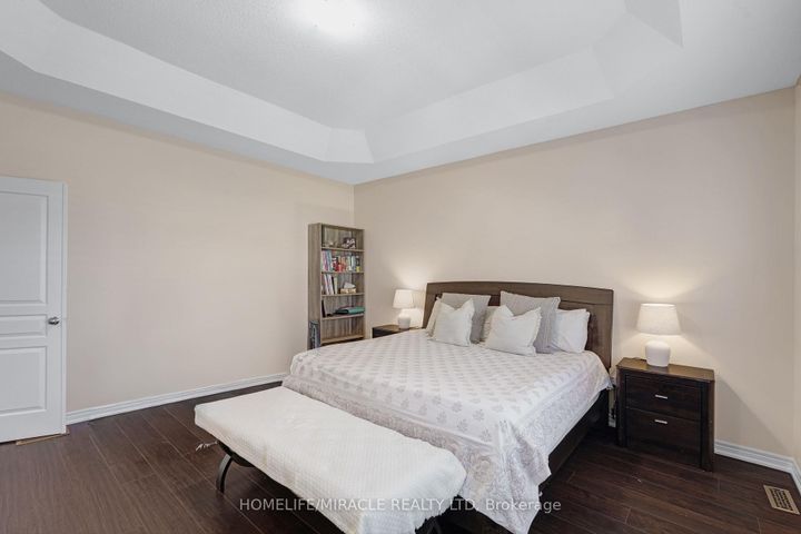 Photo 18 at 26 Fitzgibson Street, Credit Valley, Brampton