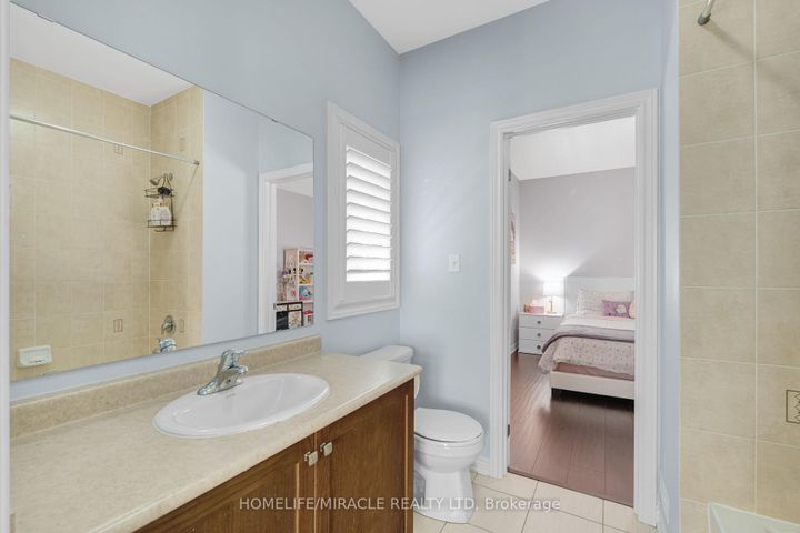 Photo 27 at 26 Fitzgibson Street, Credit Valley, Brampton