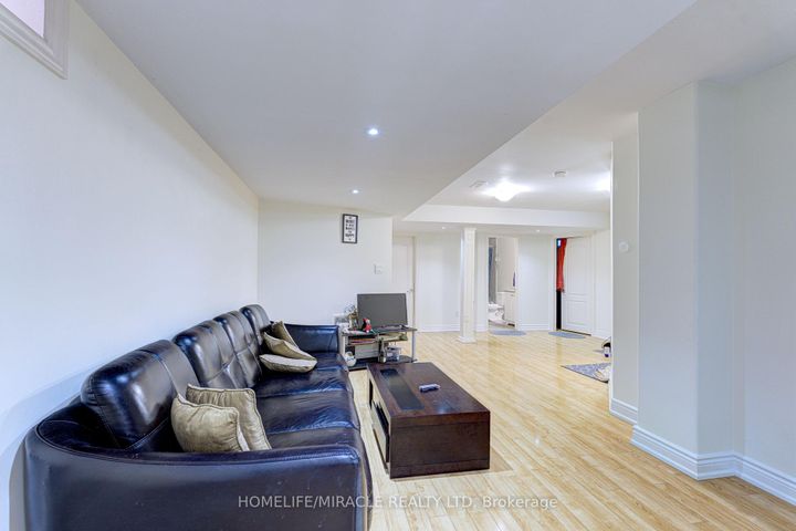 Photo 39 at 26 Fitzgibson Street, Credit Valley, Brampton
