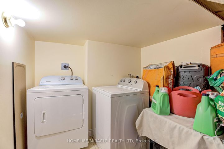 Photo 44 at 26 Fitzgibson Street, Credit Valley, Brampton