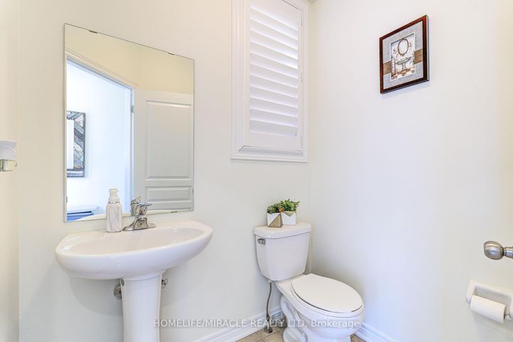 Photo 45 at 26 Fitzgibson Street, Credit Valley, Brampton