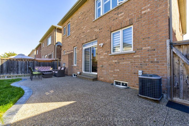 Photo 48 at 26 Fitzgibson Street, Credit Valley, Brampton