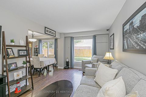 Photo 12 at 134 Walton Drive, Aurora Village, Aurora