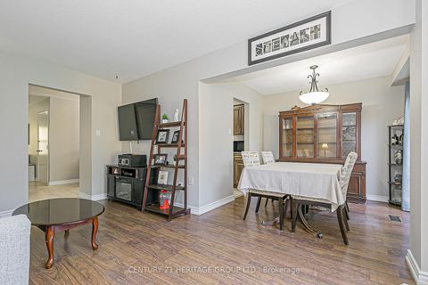 Photo 14 at 134 Walton Drive, Aurora Village, Aurora