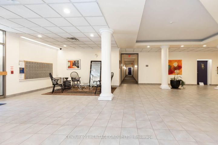 Photo 21 at 303 - 211 Randolph Road, Leaside, Toronto