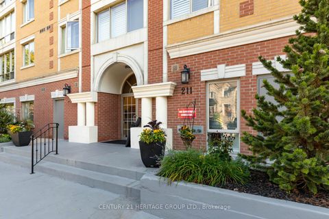 Photo 2 at 303 - 211 Randolph Road, Leaside, Toronto