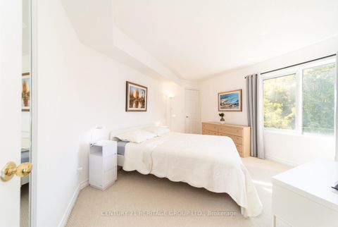 Photo 14 at 303 - 211 Randolph Road, Leaside, Toronto