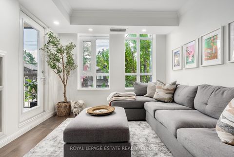 Photo 10 at 313 - 900 Mount Pleasant Road, Mount Pleasant West, Toronto