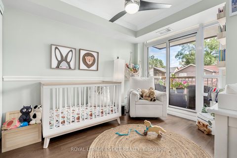 Photo 30 at 313 - 900 Mount Pleasant Road, Mount Pleasant West, Toronto