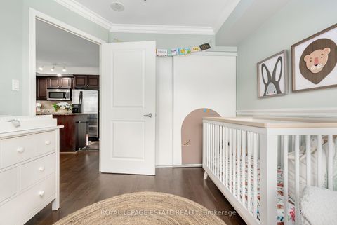 Photo 32 at 313 - 900 Mount Pleasant Road, Mount Pleasant West, Toronto