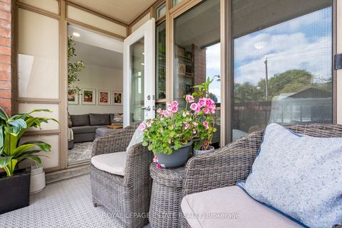 Photo 39 at 313 - 900 Mount Pleasant Road, Mount Pleasant West, Toronto