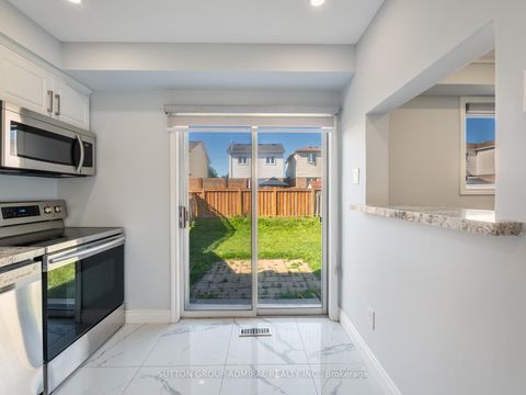 Photo 8 at 93 McMann Crescent, Courtice, Clarington