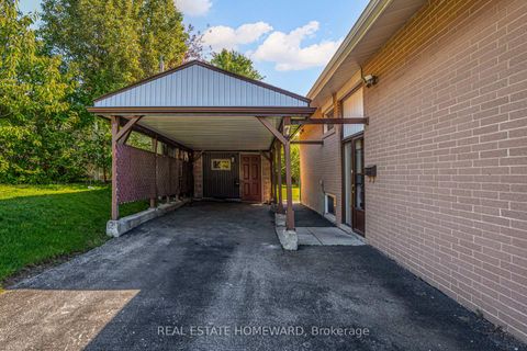 Photo 2 at 7 Jacinta Drive, Rustic, Toronto