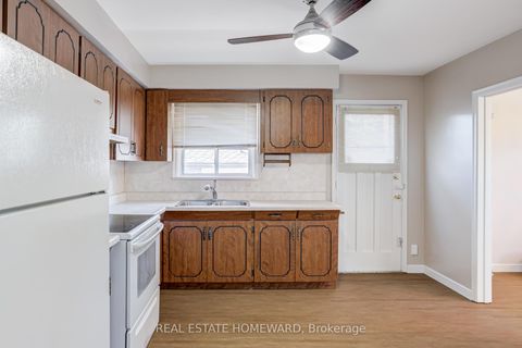 Photo 13 at 7 Jacinta Drive, Rustic, Toronto