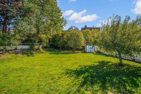 Photo 37 at 7 Jacinta Drive, Rustic, Toronto
