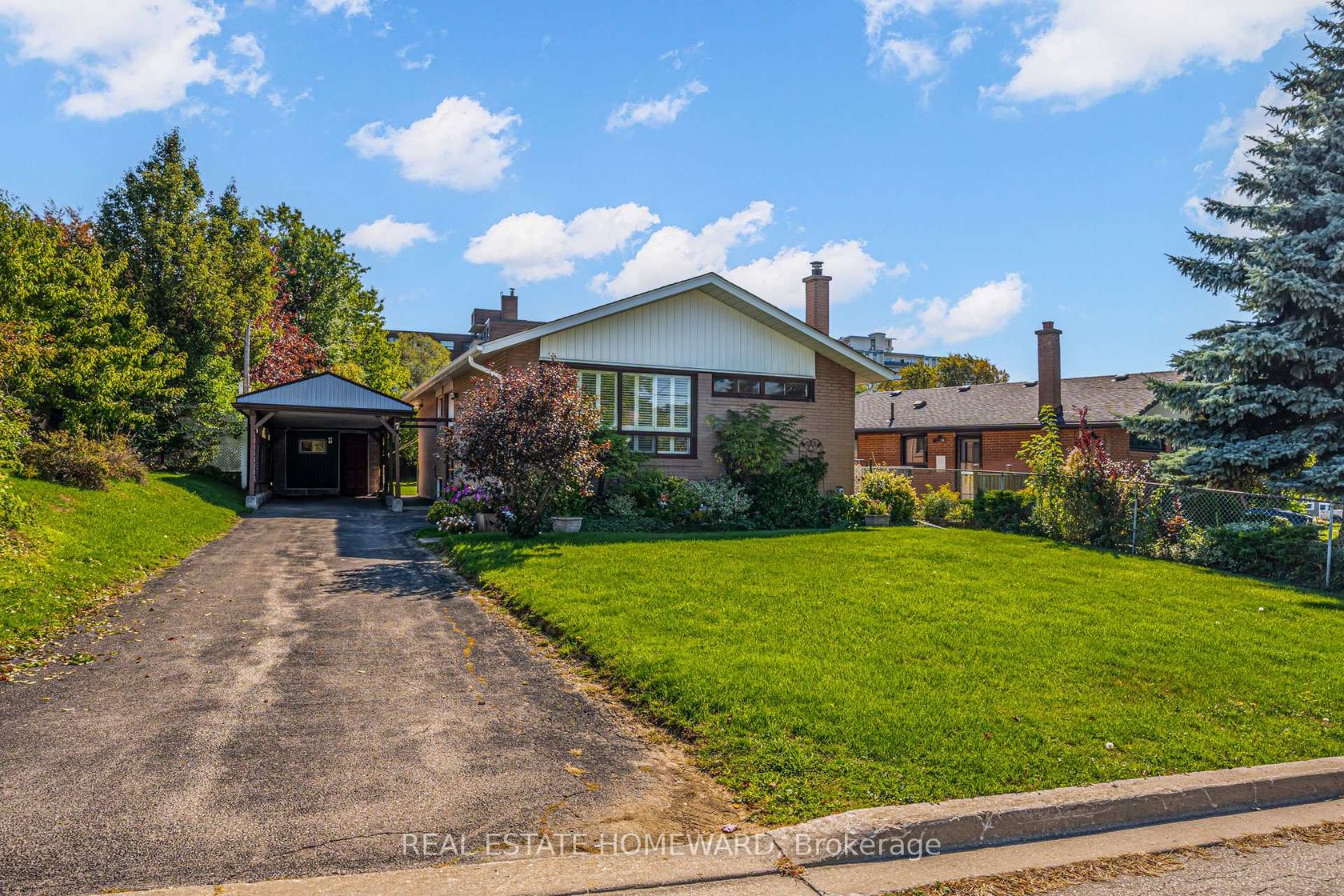 7 Jacinta Drive, Rustic, Toronto 