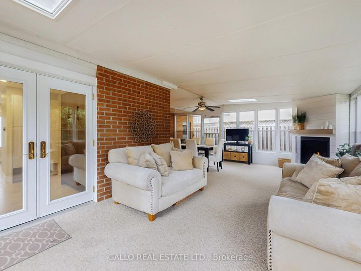 Photo 11 at 17 Sir Caradoc Place, Markham Village, Markham