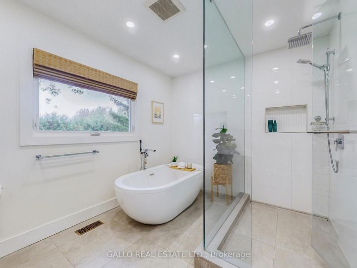 Photo 15 at 17 Sir Caradoc Place, Markham Village, Markham