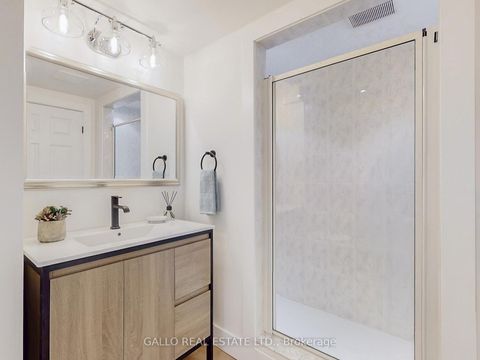 Photo 23 at 17 Sir Caradoc Place, Markham Village, Markham