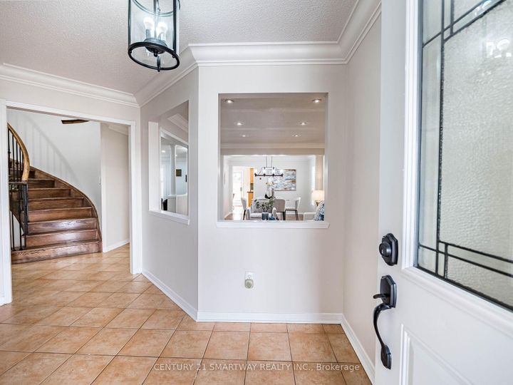 Photo 4 at 124 Porchlight Road, Fletcher's Creek Village, Brampton