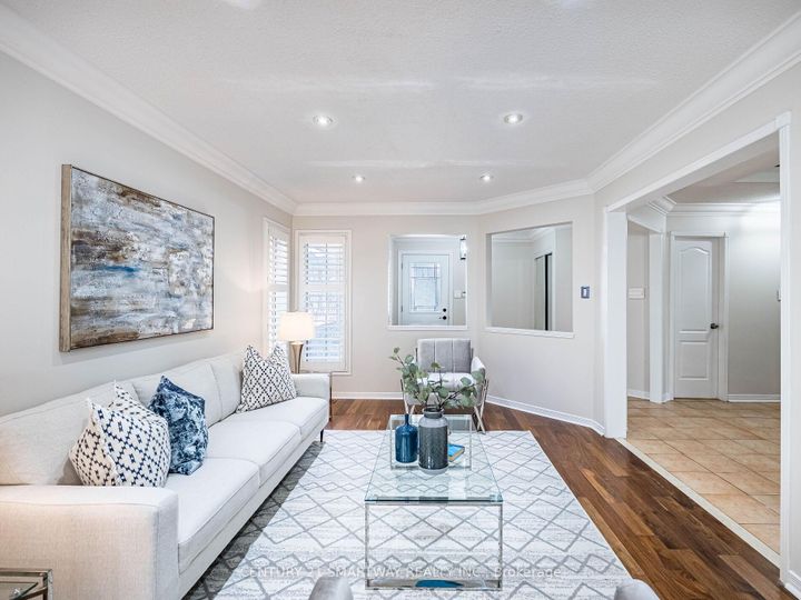 Photo 9 at 124 Porchlight Road, Fletcher's Creek Village, Brampton