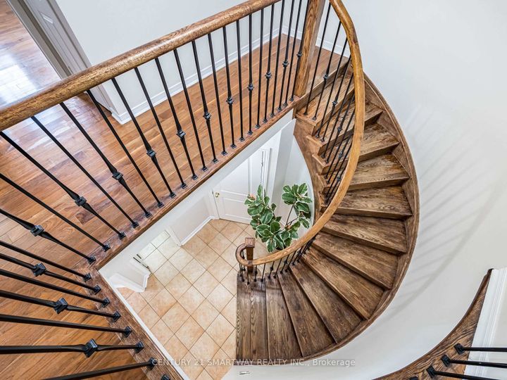 Photo 20 at 124 Porchlight Road, Fletcher's Creek Village, Brampton