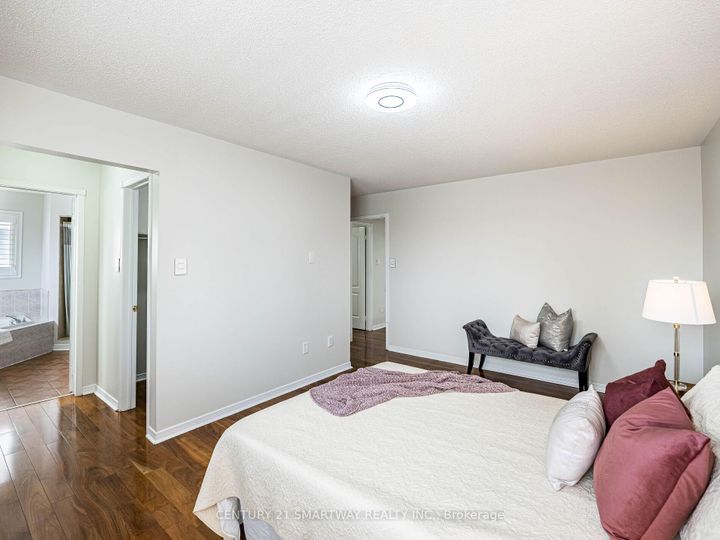 Photo 22 at 124 Porchlight Road, Fletcher's Creek Village, Brampton