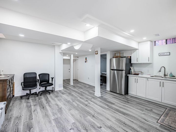 Photo 40 at 124 Porchlight Road, Fletcher's Creek Village, Brampton