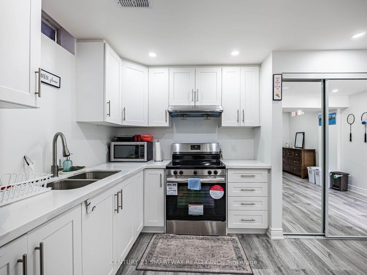 Photo 41 at 124 Porchlight Road, Fletcher's Creek Village, Brampton