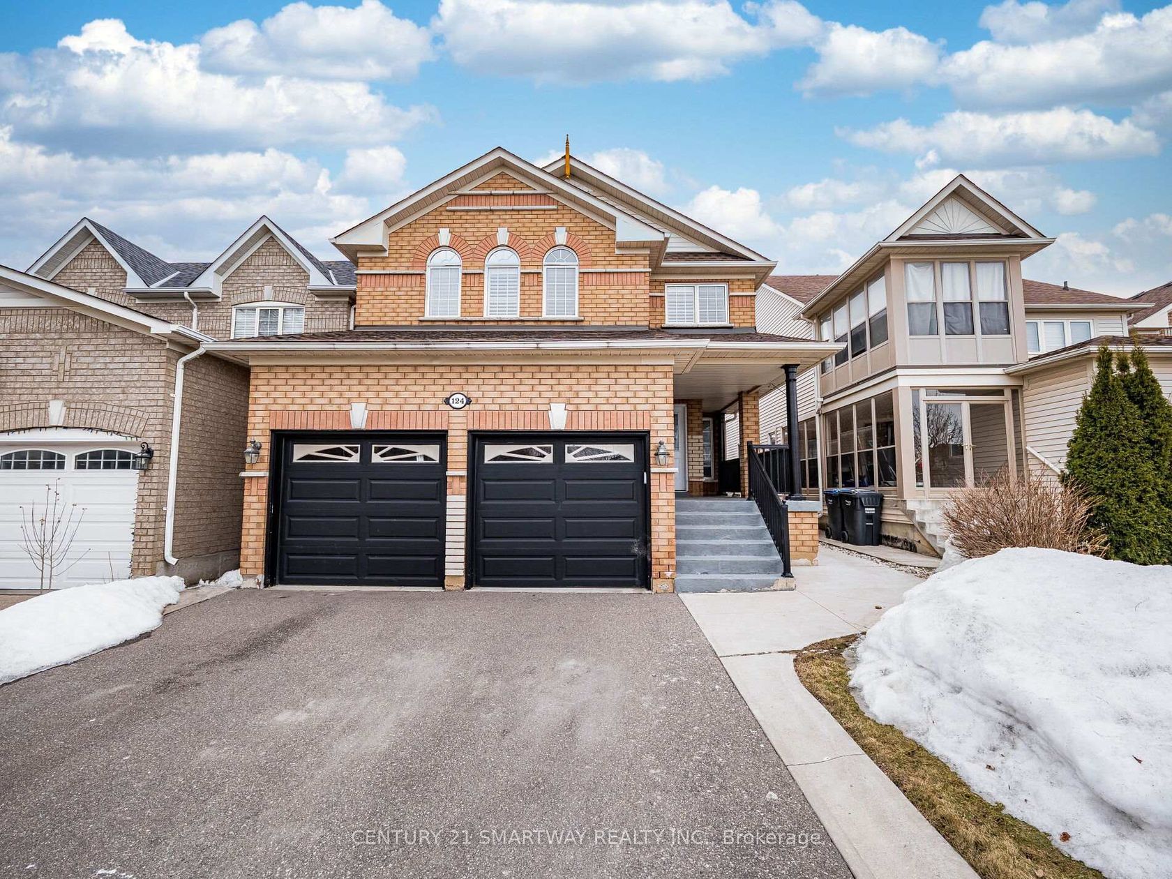 124 Porchlight Road, Fletcher's Creek Village, Brampton 2