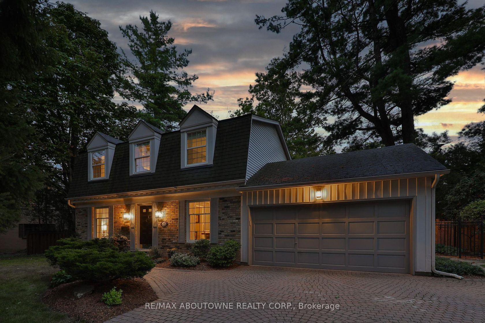 206 Rossmore Boulevard, Roseland, Burlington by Loree Meneguzzi Real Estate 206 Rossmore Boulevard, Roseland, Burlington