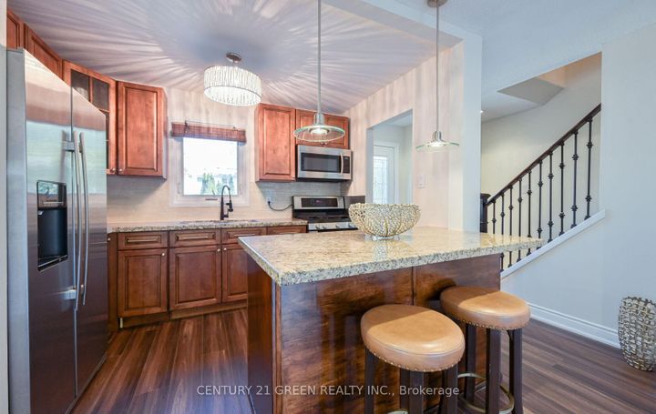 Photo 12 at 1 Greenarrow Court, Brampton North, Brampton