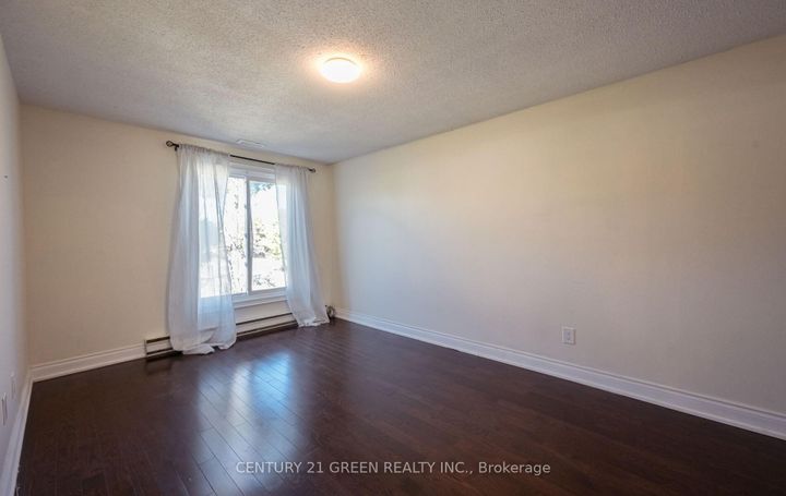 Photo 16 at 1 Greenarrow Court, Brampton North, Brampton