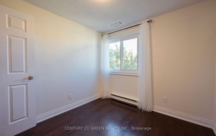 Photo 20 at 1 Greenarrow Court, Brampton North, Brampton