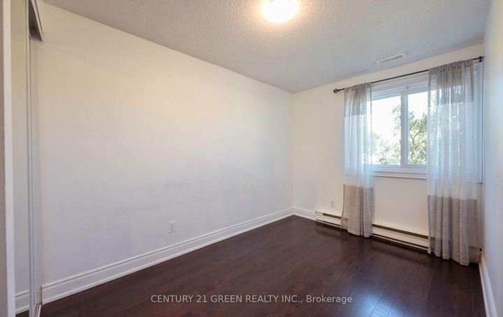 Photo 21 at 1 Greenarrow Court, Brampton North, Brampton