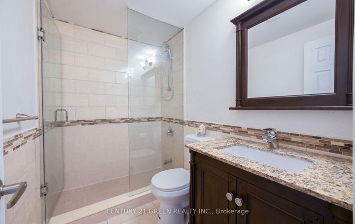 Photo 25 at 1 Greenarrow Court, Brampton North, Brampton
