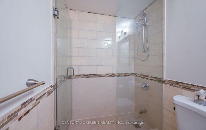 Photo 27 at 1 Greenarrow Court, Brampton North, Brampton