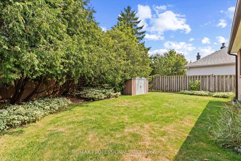 Photo 22 at 17 Allonsius Drive, West Deane, Toronto