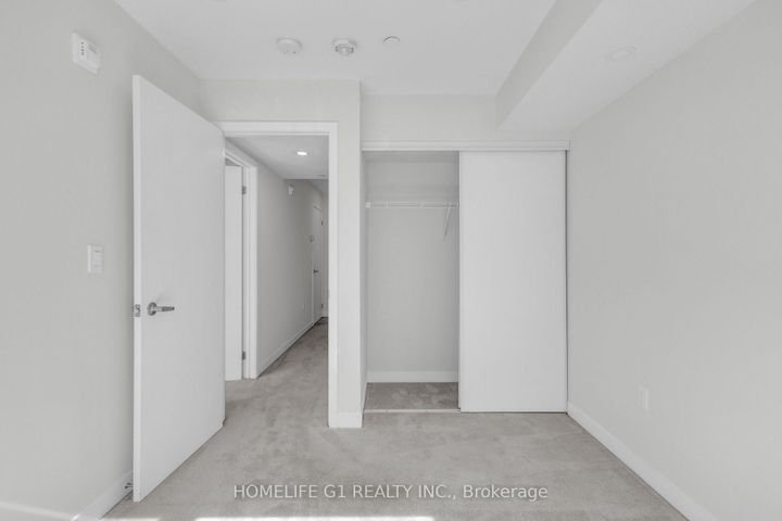 Photo 14 at 5 - 3429 Ridgeway Drive, Erin Mills, Mississauga