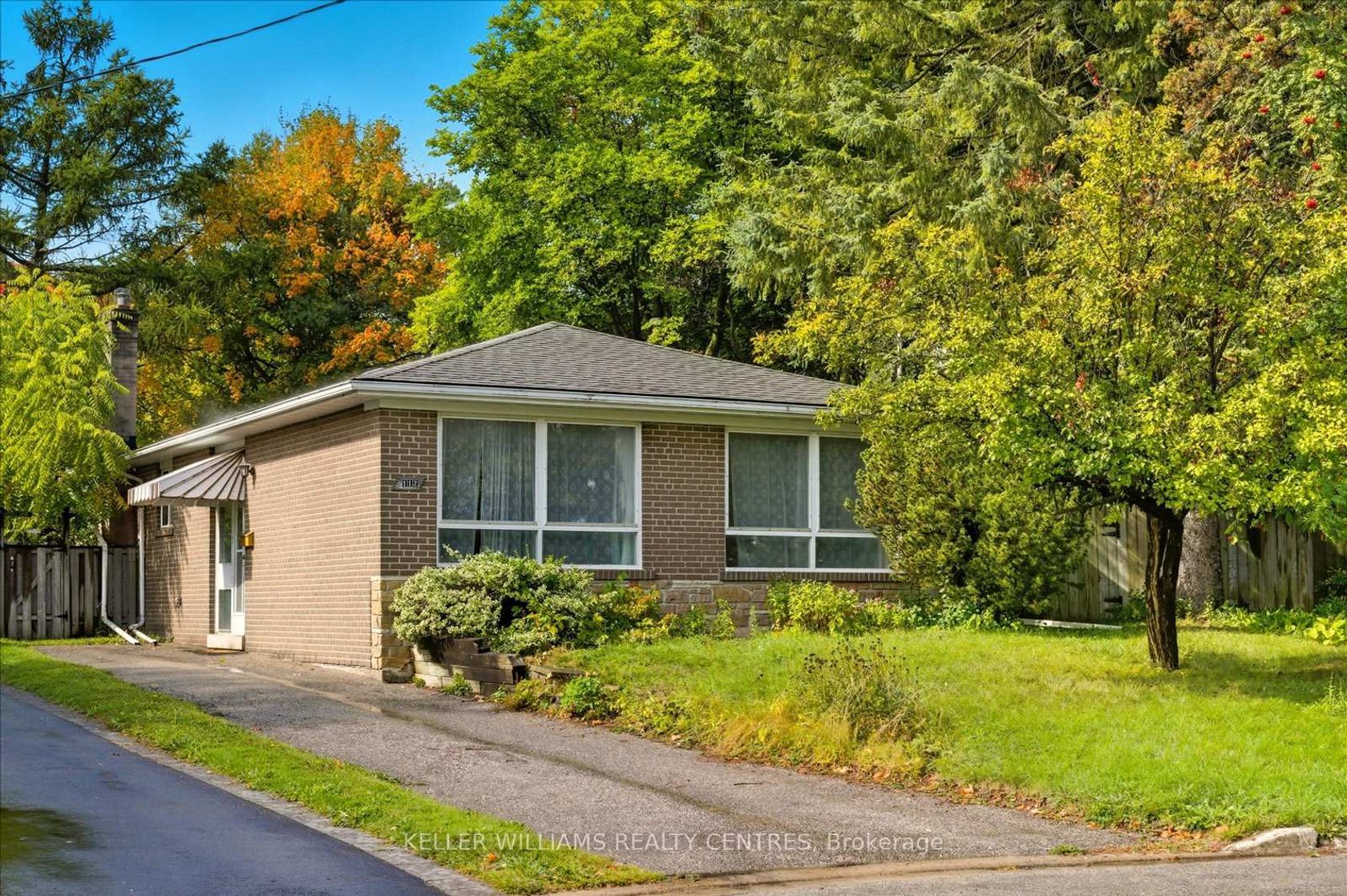 112 Eden Court, Leslie Valley, Newmarket photo 7 112 Eden Court, Leslie Valley, Newmarket photo 7