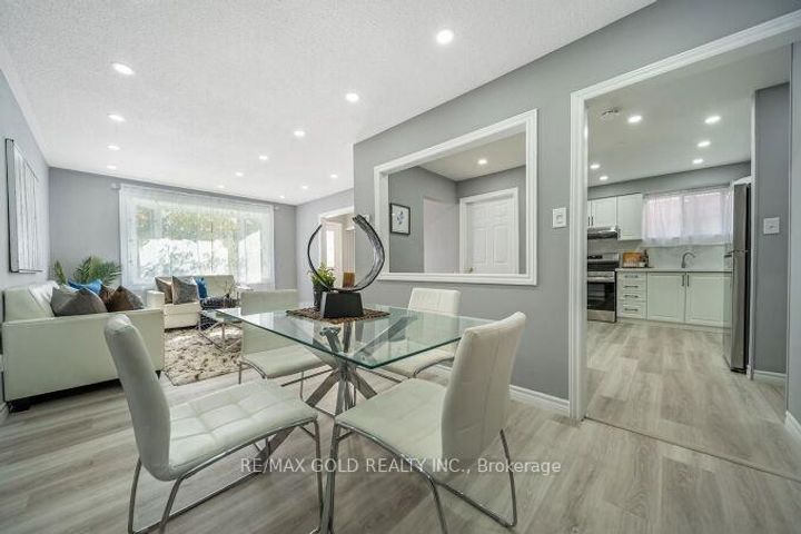 Photo 9 at 118 Archdekin Drive, Madoc, Brampton