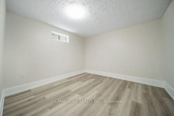 Photo 31 at 118 Archdekin Drive, Madoc, Brampton