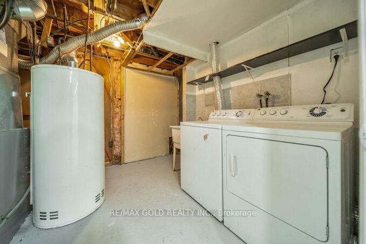 Photo 33 at 118 Archdekin Drive, Madoc, Brampton