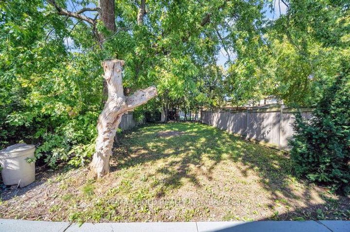 Photo 35 at 118 Archdekin Drive, Madoc, Brampton