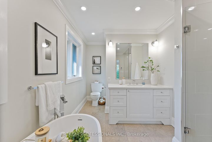 Photo 21 at 19 Palace Arch Drive, Rosethorn, Toronto