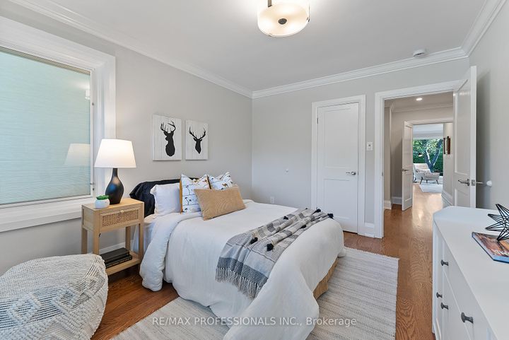 Photo 24 at 19 Palace Arch Drive, Rosethorn, Toronto