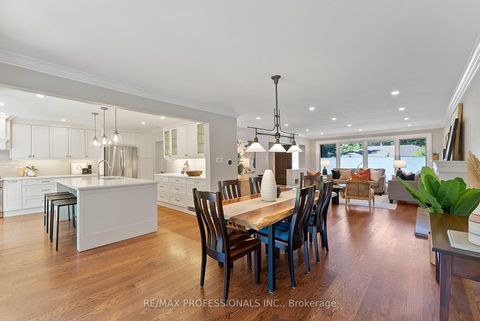 Photo 9 at 19 Palace Arch Drive, Rosethorn, Toronto